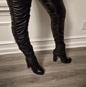 Meet your Posher, Sennetta